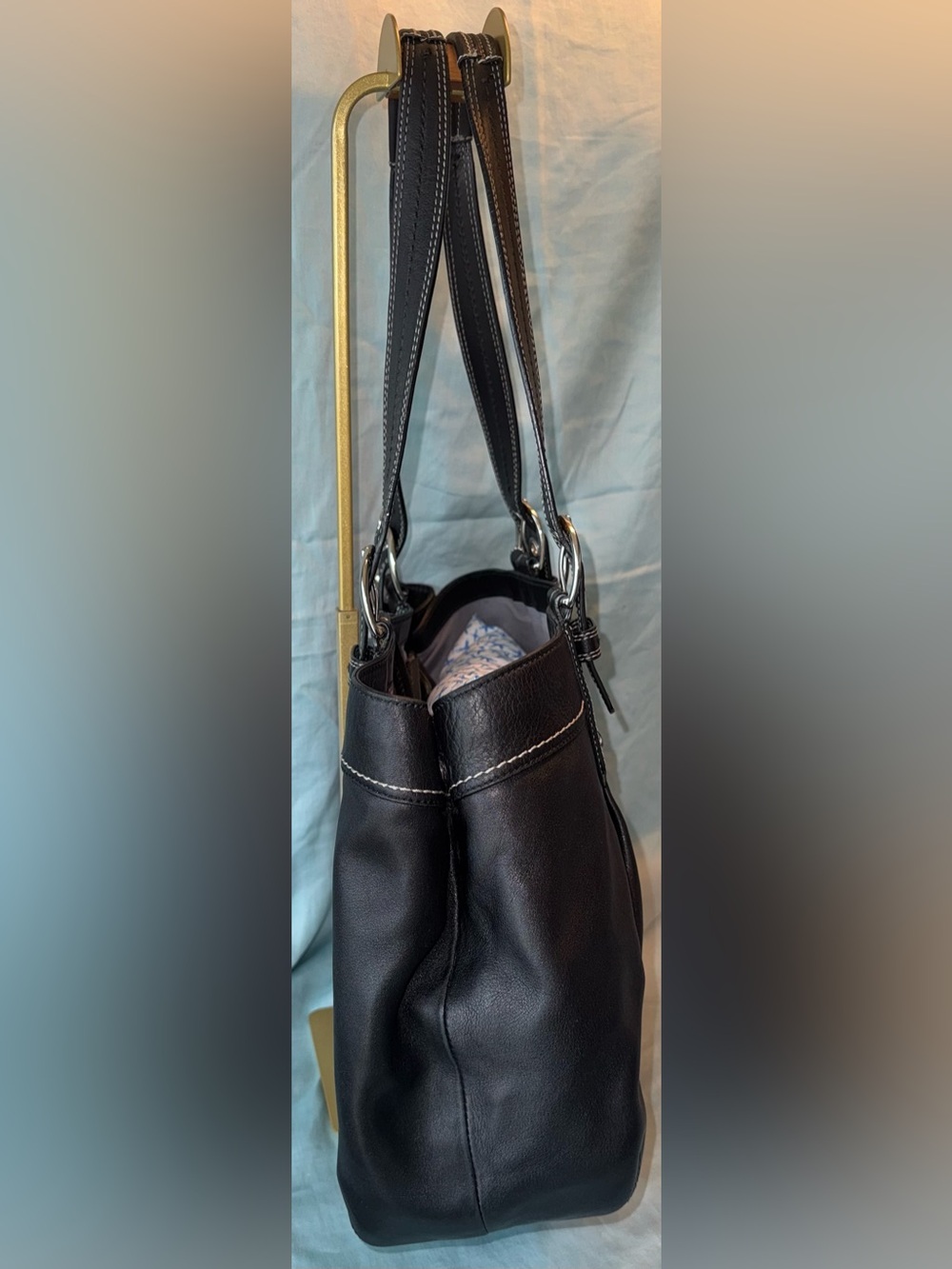 Coach Soho Pleated Large Tote with Contrast Stitching F13733 - Picture 4 of 14